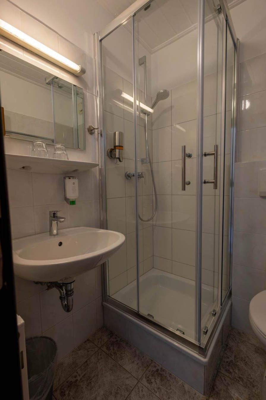 Kraichtaler Hof Hotel Ngoại thất bức ảnh